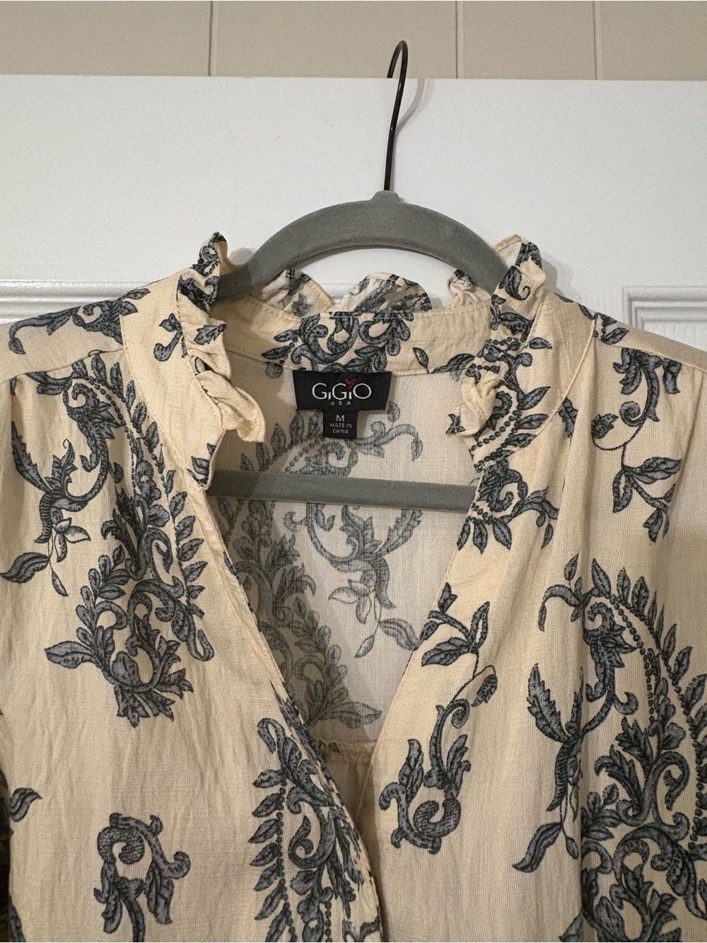 Cream Paisley Button-Down Ruffle Blouse - Picture 4 of 7